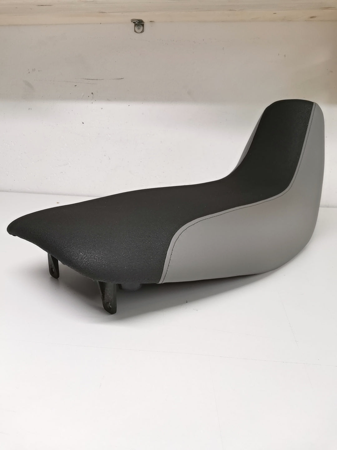 Rifacimento imbottiture e rivestimenti selle moto